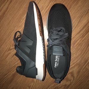 NEW New Balance 247s